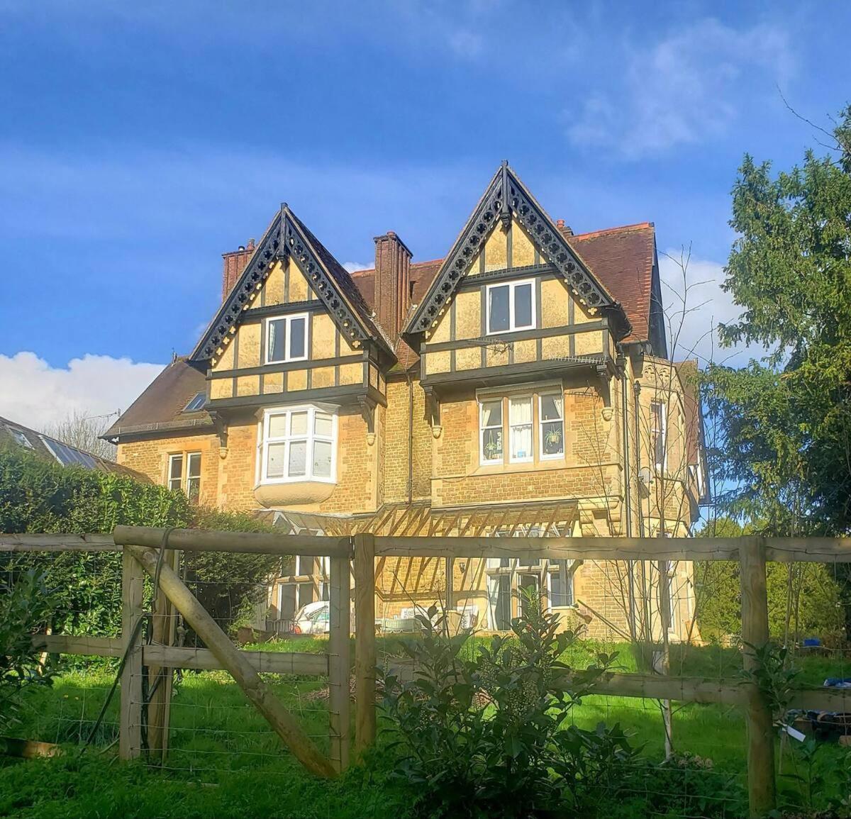 Lovely 3 Bed Condo Reigate Buitenkant foto